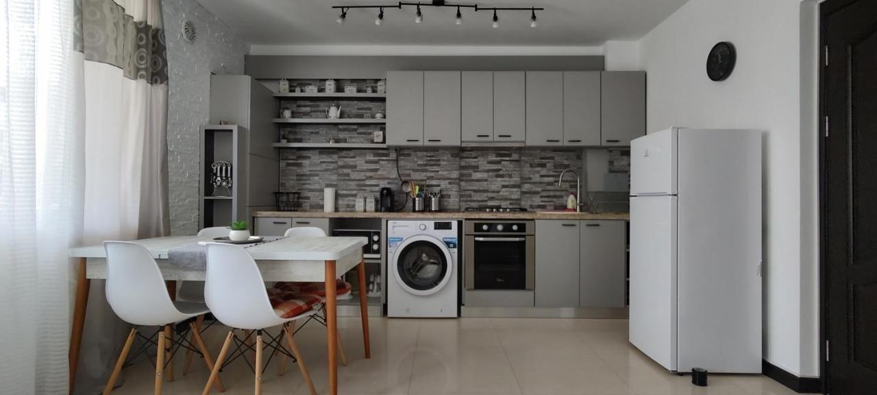 Apartmán Lucas Năvodari Exteriér fotografie